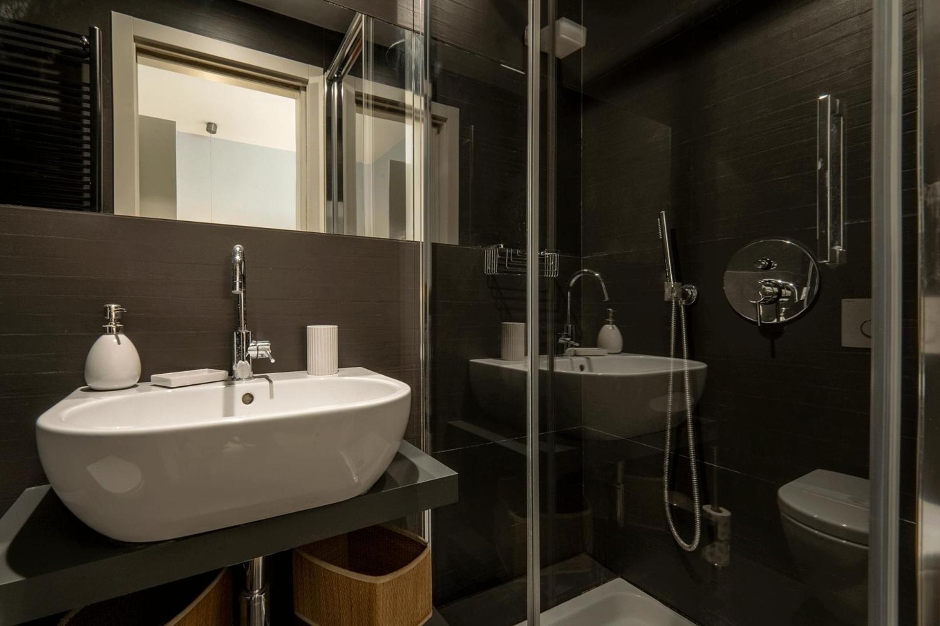 רומא Fotofever Apt, Two Bedrooms With Air Conditioned In Elegant Shopping Area, Close To Vatican City מראה חיצוני תמונה